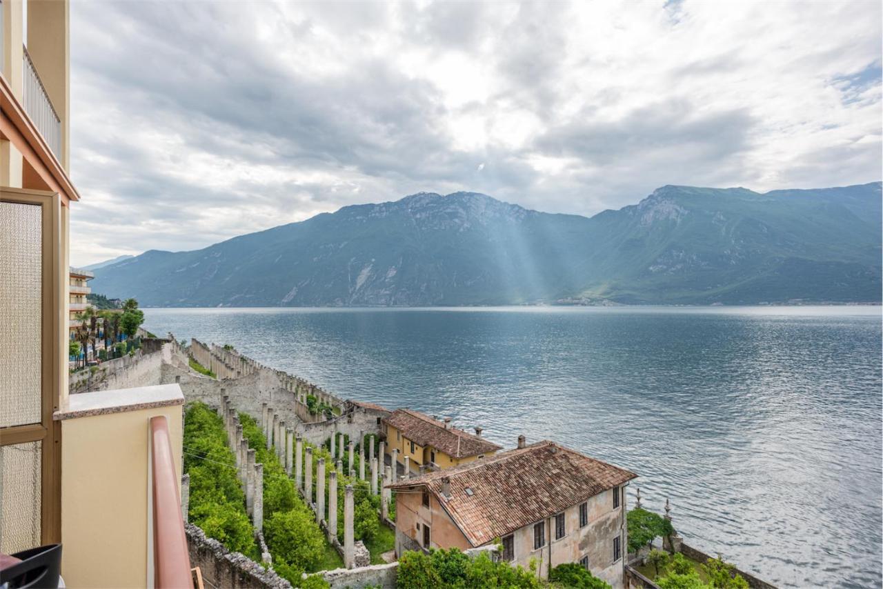 Hotel Splendid Palace Limone sul Garda Exterior photo
