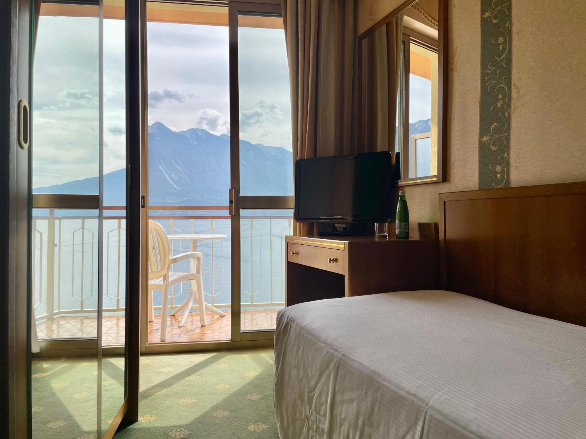 Hotel Splendid Palace Limone sul Garda Room photo