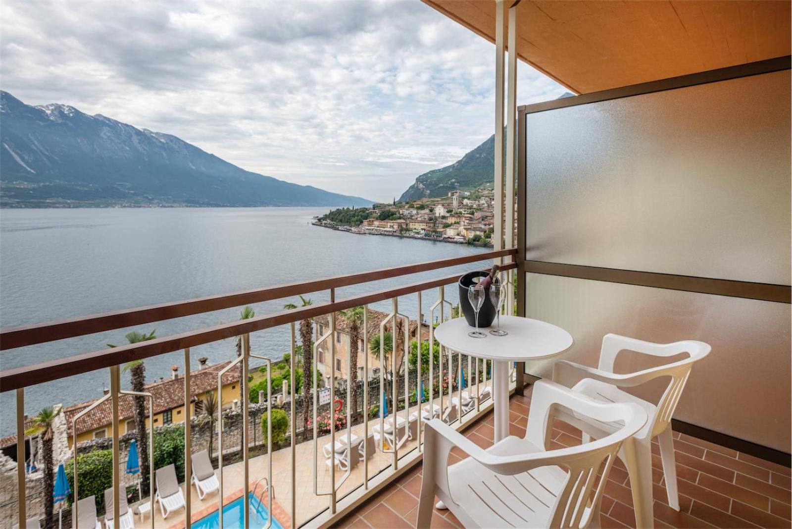 Hotel Splendid Palace Limone sul Garda Exterior photo