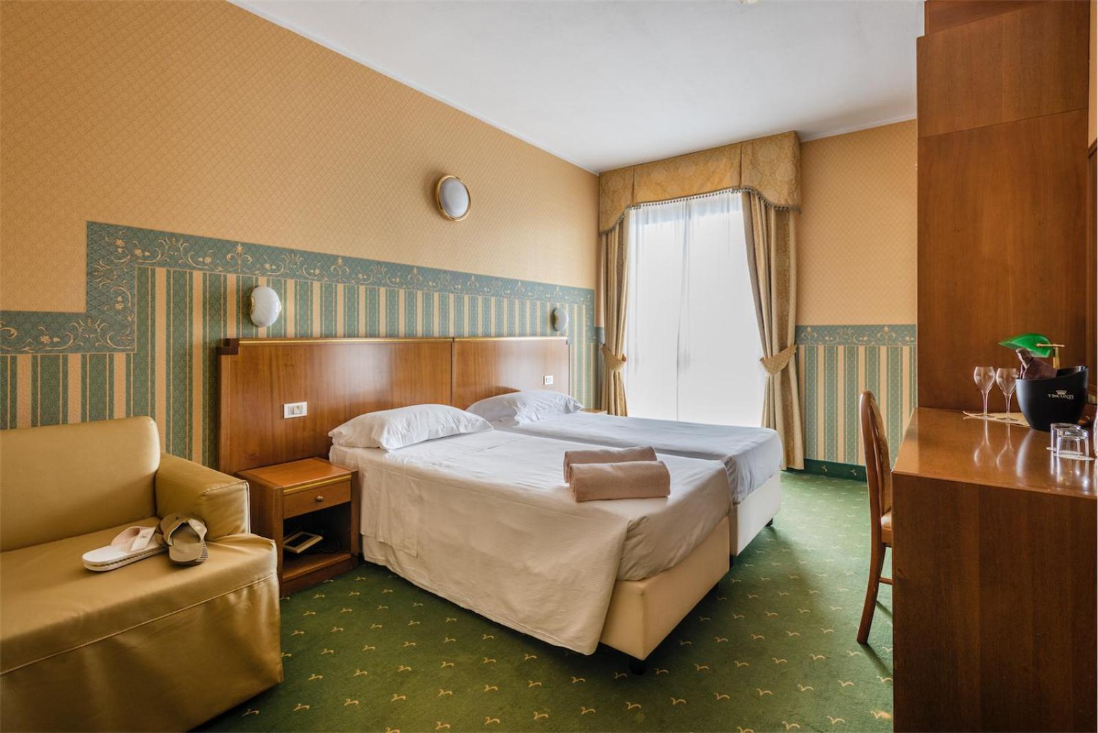 Hotel Splendid Palace Limone sul Garda Exterior photo